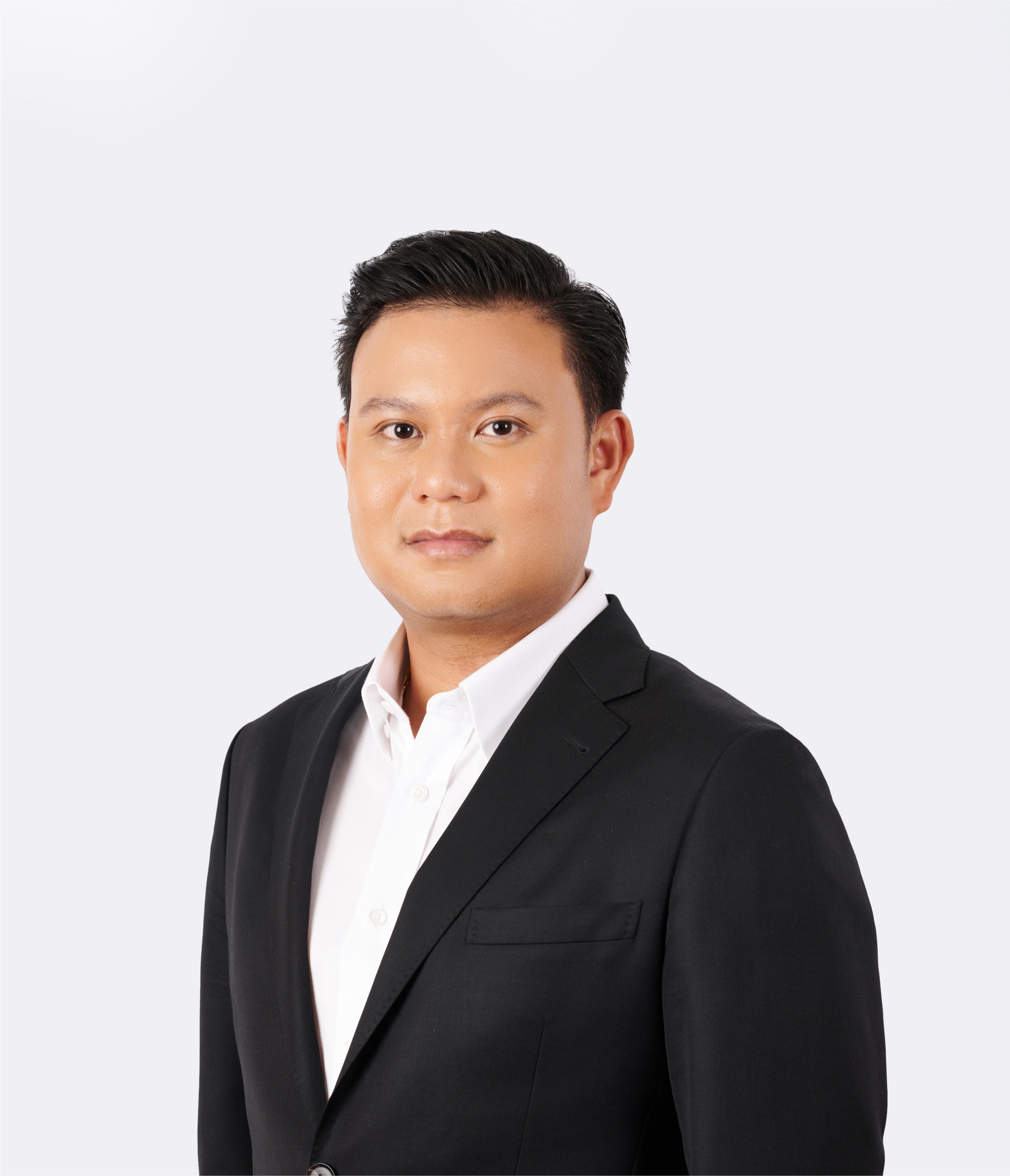 Mr. Pruetthipong Tharaphimaan